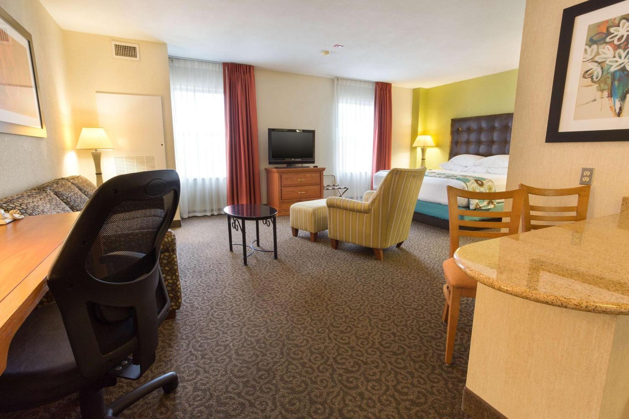 Drury Inn & Suites 맥앨린 외부 사진