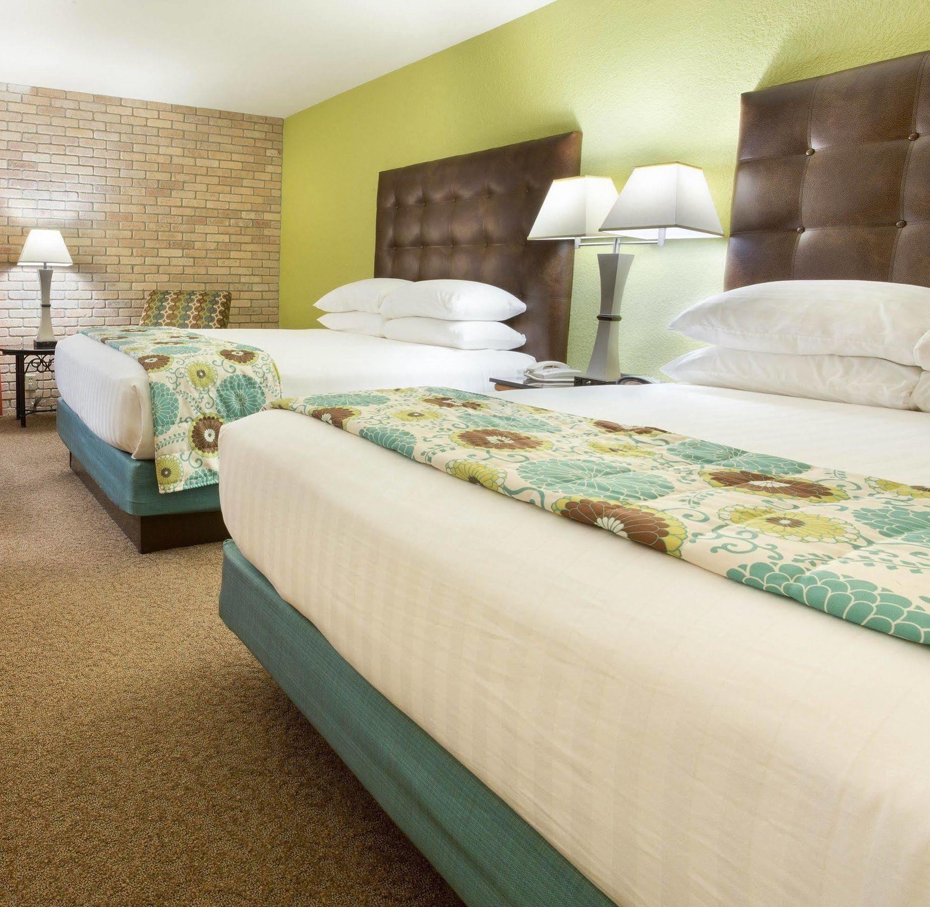 Drury Inn & Suites 맥앨린 외부 사진